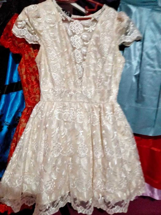 Rochii de ocazie babydoll frumoase, purtate o data sau noi ,m.34-36-38