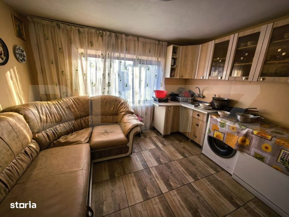 Casa 4 camere, 180 mp, zona Exterior Est - Raducaneni