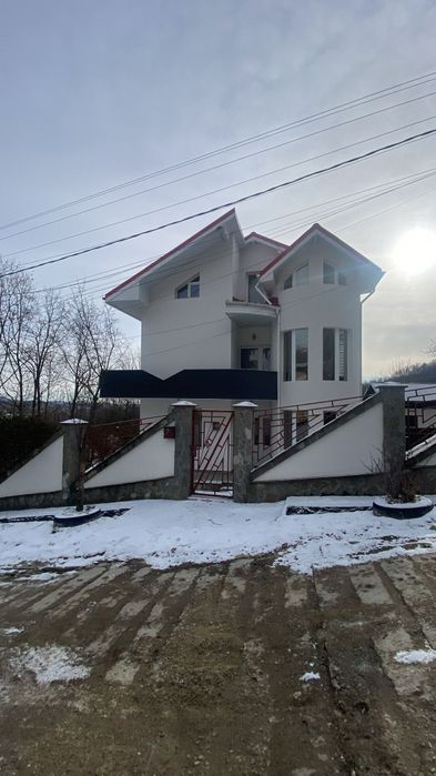 VILA ,casa de vacanta sau pensiune 315mp. in BREAZA pe VALEA PRAHOVEI
