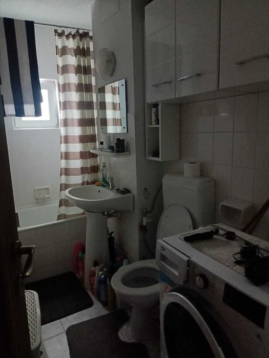 Apartament 2 camere semidecomandat