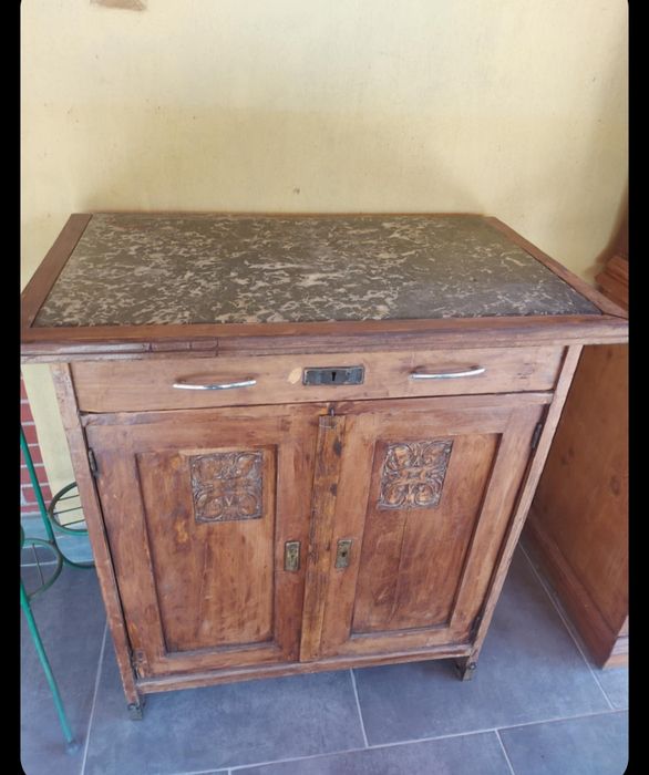 Антикварни мебели, антични и старинни мебели