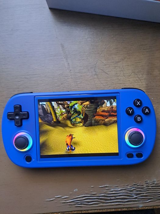 Anbernic RG40XXH - гейминг конзола