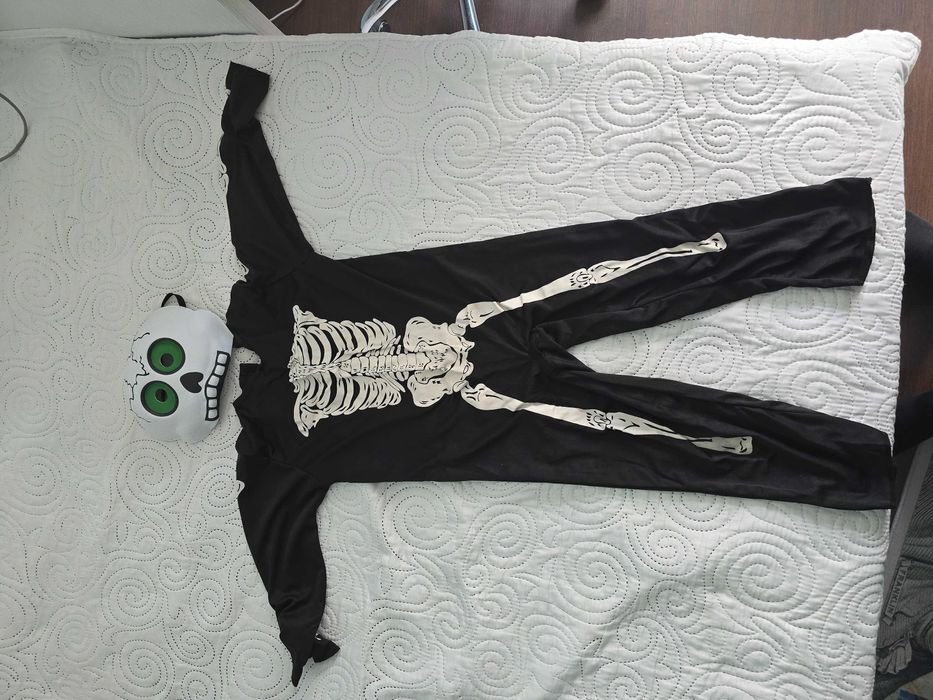 Costume Haloween 5-6 ani scheleti cu oase -