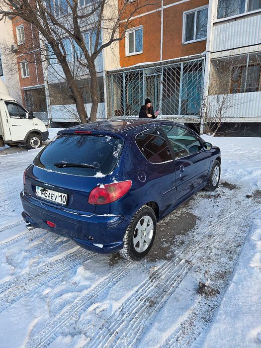 Peugeot 206 1.4 бензин,  мкпп