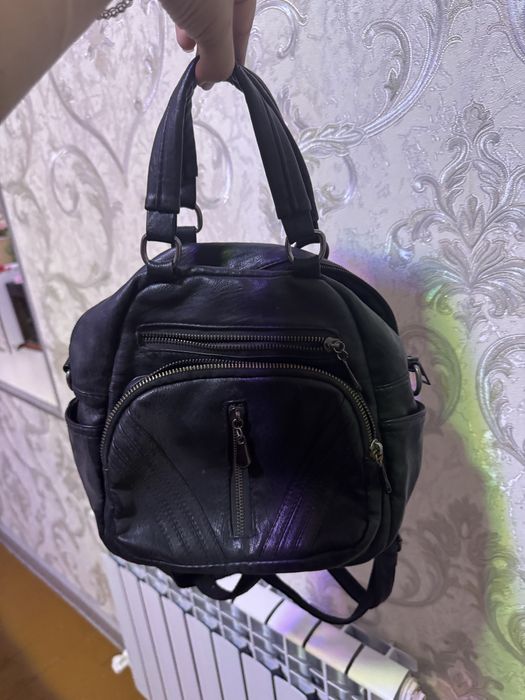 Ryukzak sumka sotiladi