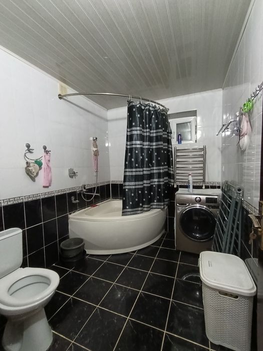 4 комната керпичный дом. Бахасы 550.0 млн.сум, барлык затлары менен