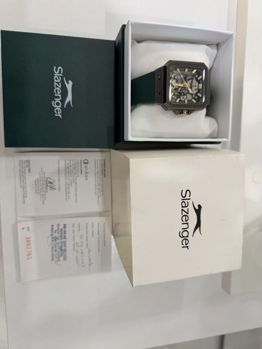 Slazenger автоматик в гаранция  силиконова каишка
