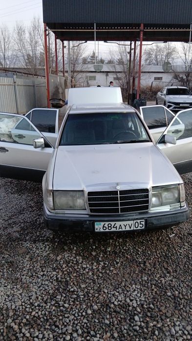 Мерседес w124 срочно продаю