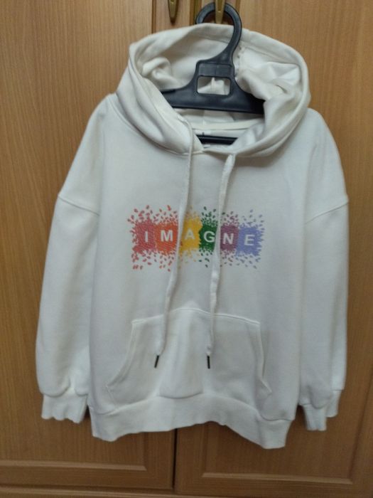 Продам пакет вещей на  8-9 лет