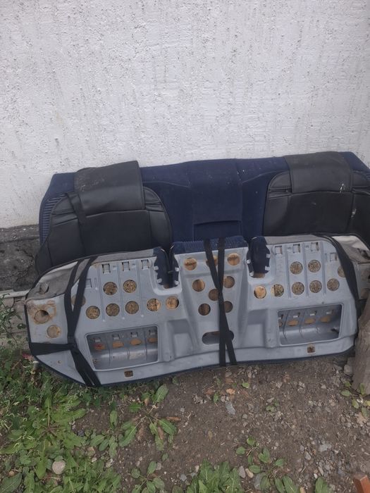 Продам сидение на мерса