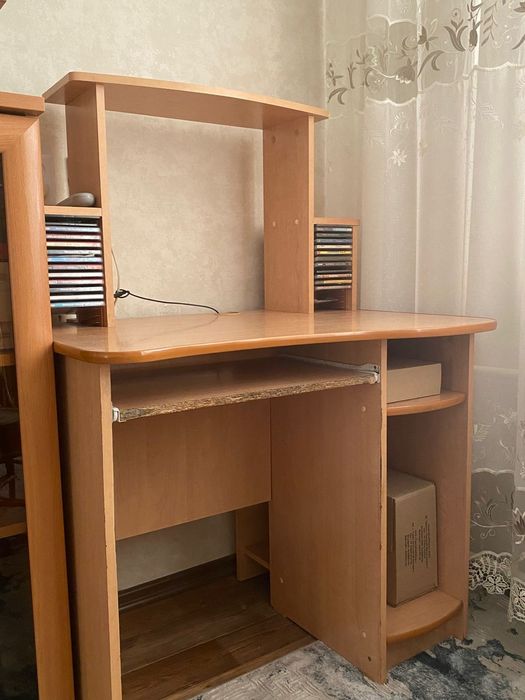 Компьютерный стол