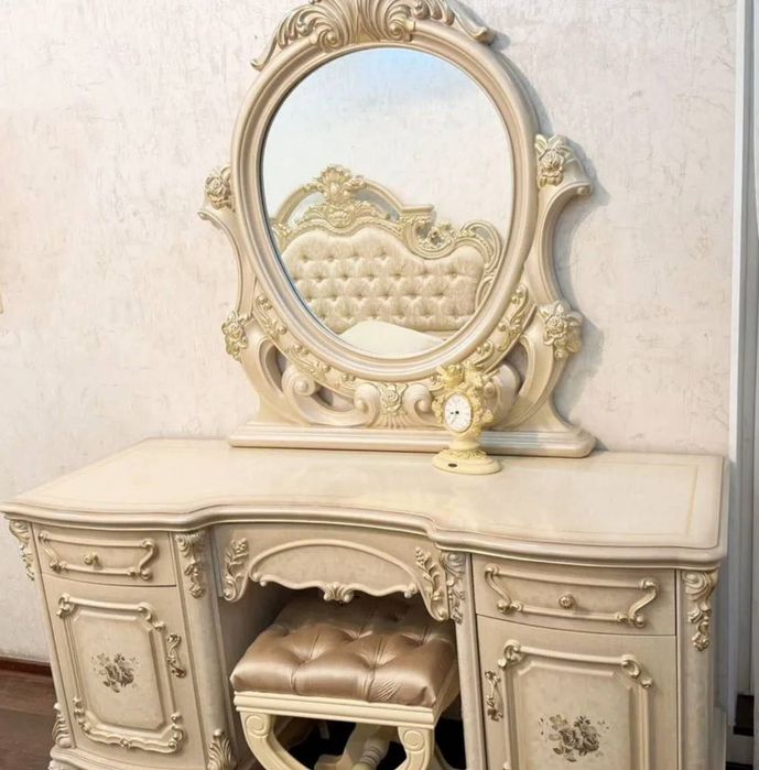 Спальная гарнитура Продам