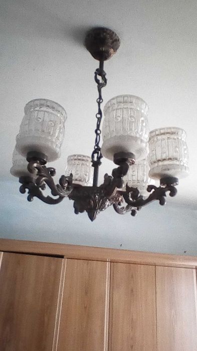 Vand mobila veche vitange