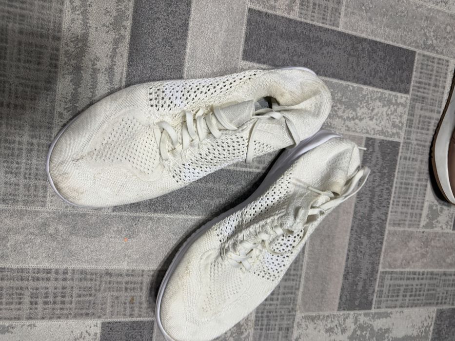 Продам мужские кросовки 45