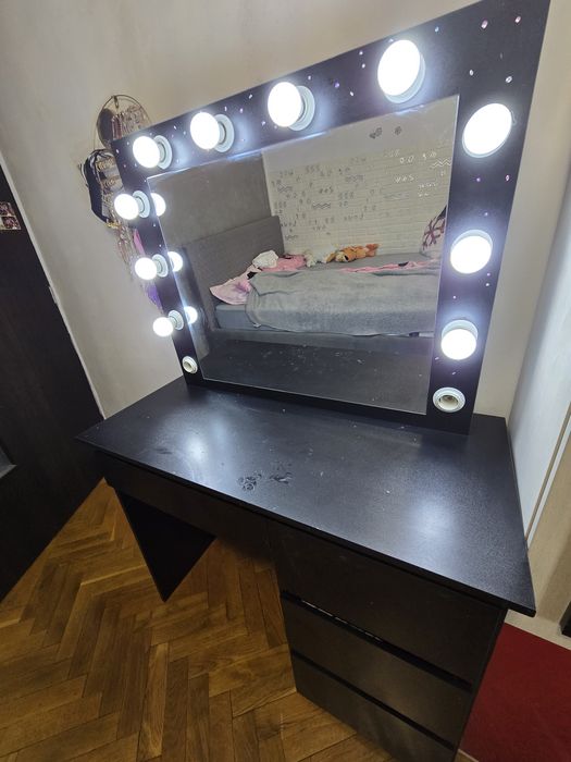 Vând mobila camera tineret 800 ron