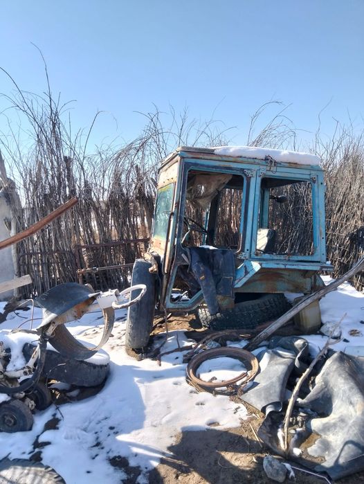 Кабина для трактора 80