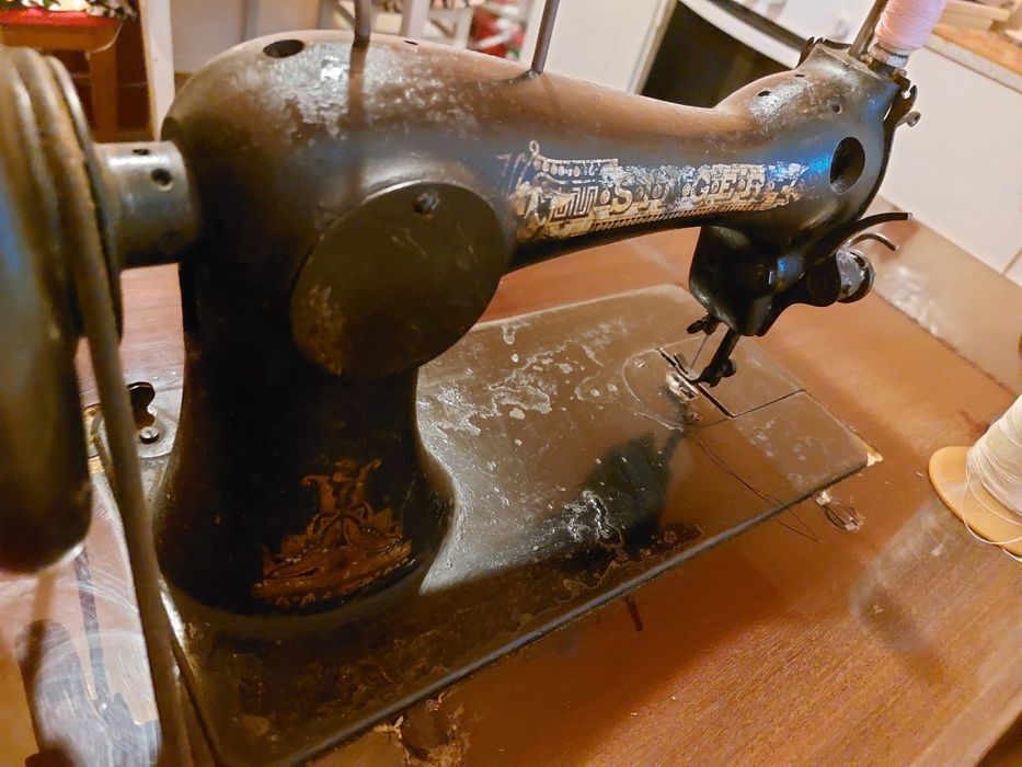 Masina de cusut vintage Singer