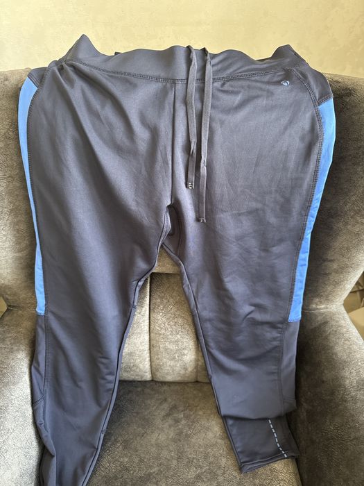 Спортивные одежда