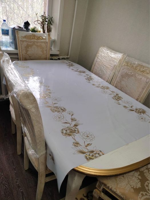 Продам стол и стулья, набор.