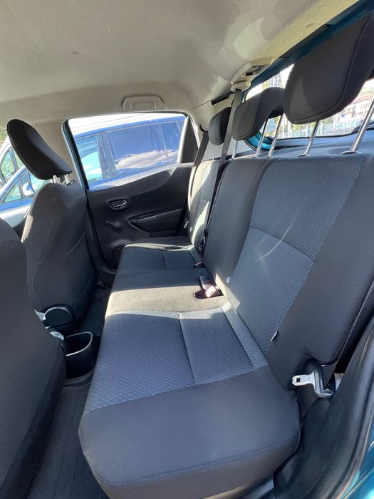 2012 Toyota Yaris hybrid