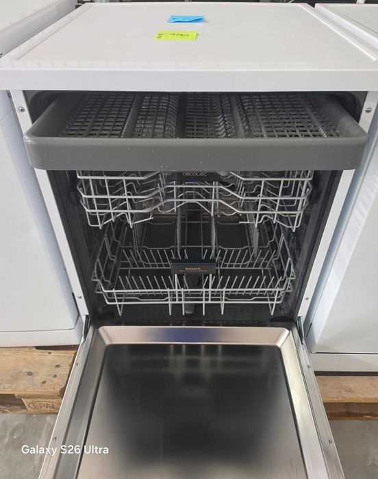 Cecotec Bolero Aguazero 6700 B е свободностояща съдомиялна машина 60 см с капацитет 15 комплекта съдове