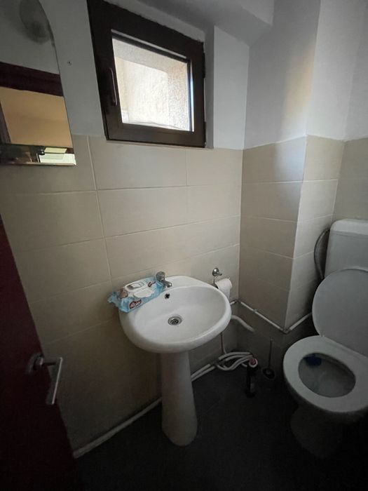 Apartament 3 camere decomandat Bdul Traian - vedere Pietricica
