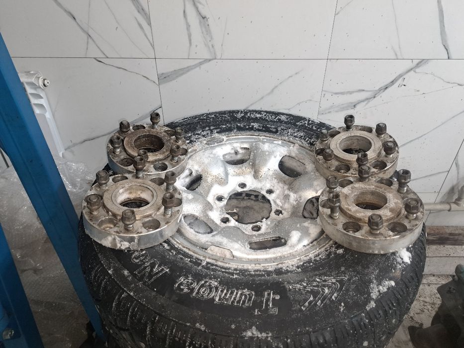 Добрый день,продаю штатные диски  митсубиси