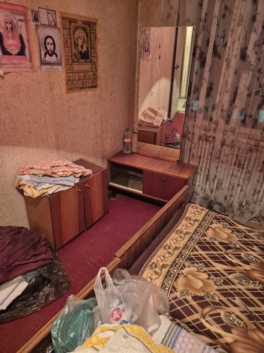 Мебель,стол,кровать