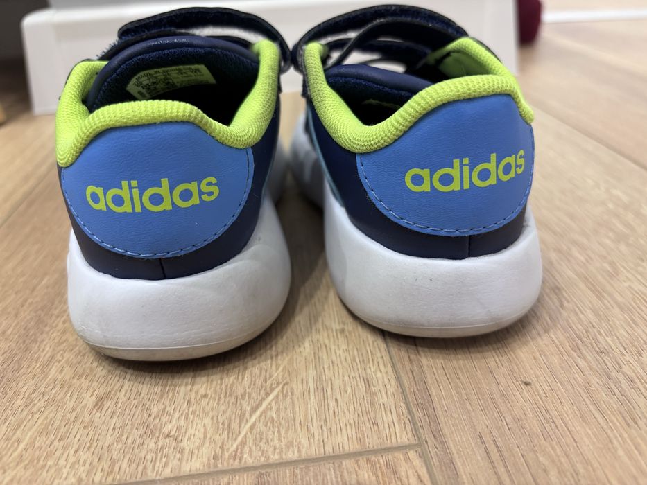 Детски обувки adidas
