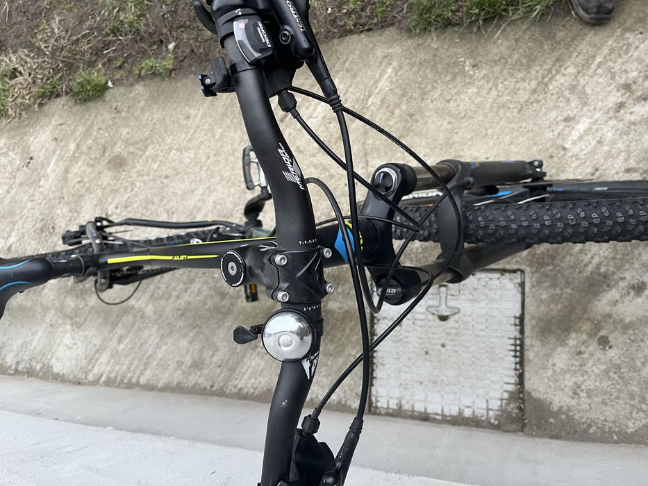 Bicicletă MTB Merida Juliet 1400, 27.5”, Shimano 3x9, frâne hidraulice