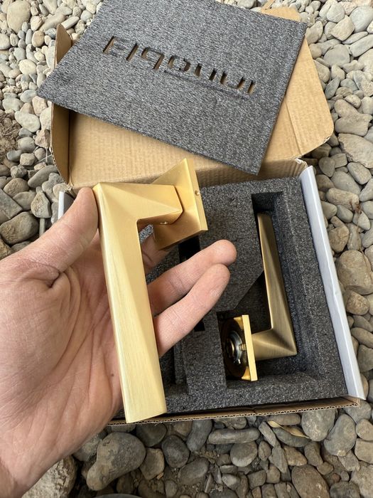 Продам ручки межкомнатные