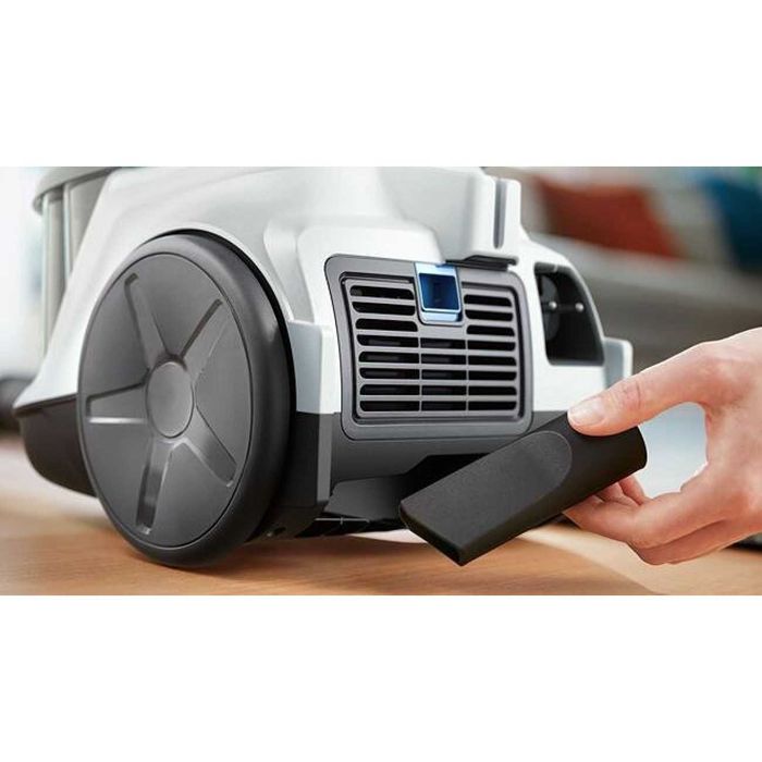 Прахосмукачка PHILIPS Series 2000 PowerCyclone без торба [НОВА]