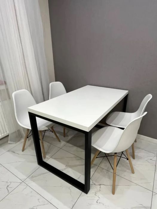 Стол обеденный письменный