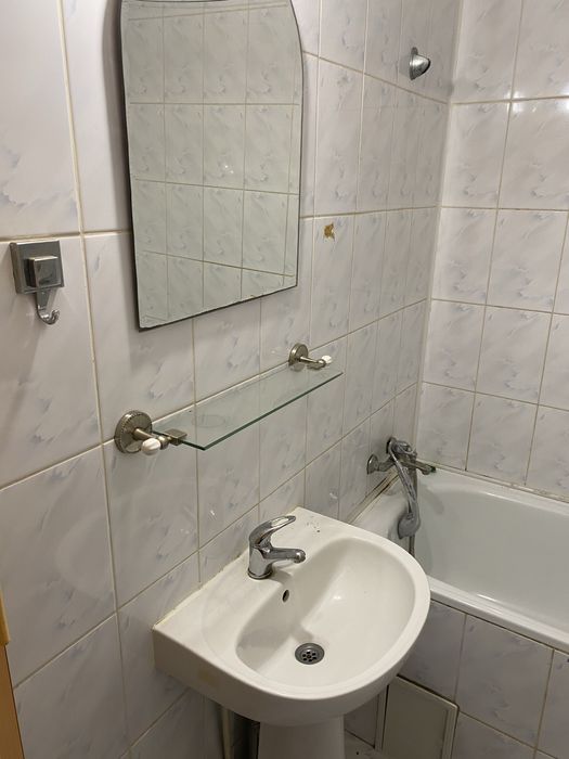 Proprietar, inchiriez garsoniera utilata