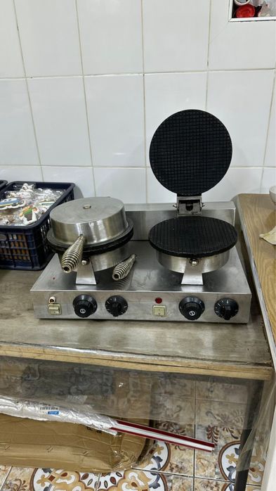 Продам промышленную вафельницу