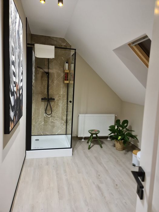 Cabana de închiriat cu jacuzi si piscină