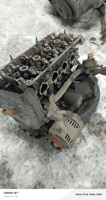 Продам двигатель на запчасти