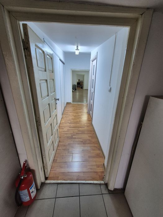 Spațiu comercial ultracentral – vizavi de Magazinul Decebal