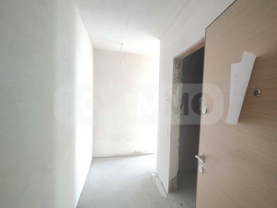 Продава се Двустаен апартамент в Варна, Изгрев - 94 кв.м за 2000 €/кв.м - Снимка #7