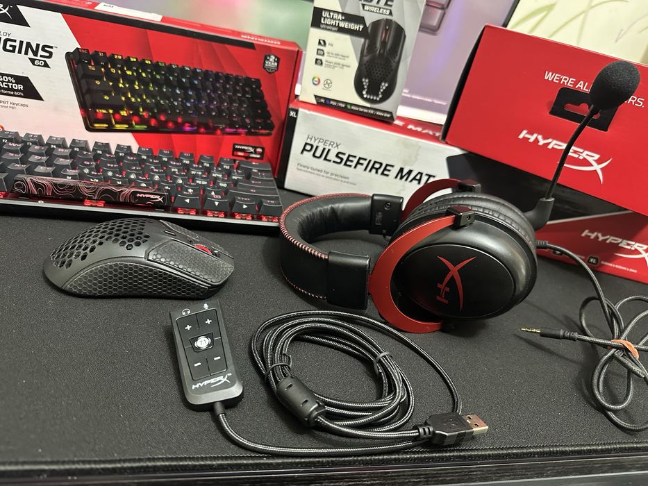 Клава; коврик; мышка;наушник от HyperX
