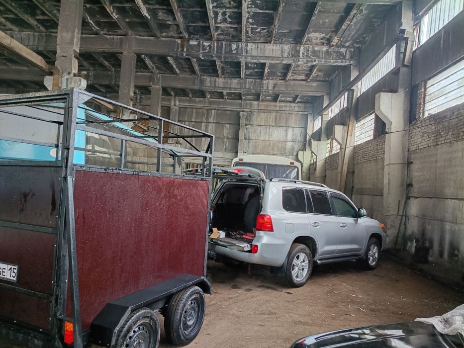 Продам прицеп коневозка