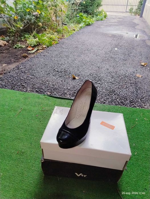 Pantofi dama eleganti