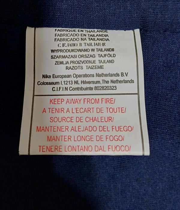 Продам спортивный костюм