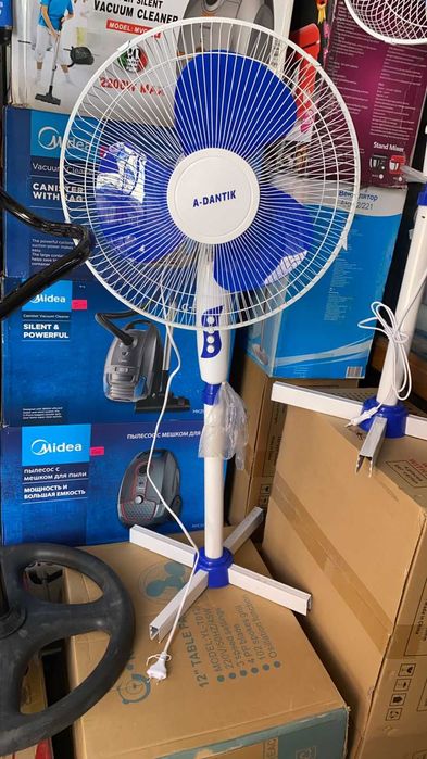 Продам вентилятор домашний на стойке.