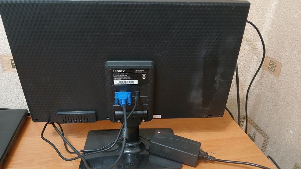 Монитор 19,5" Qmax led