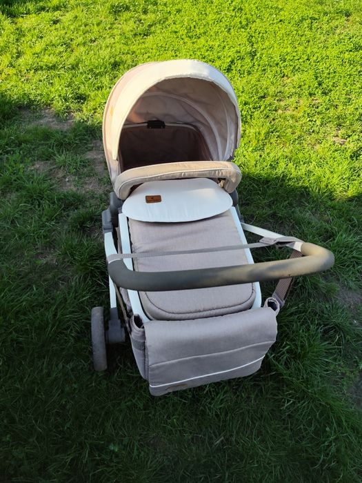 Продам детскую коляску