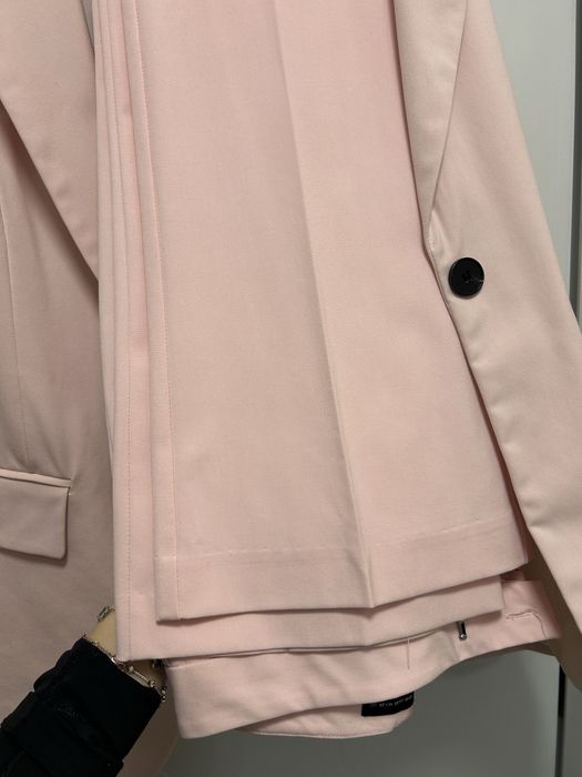 Розов костюм Zara