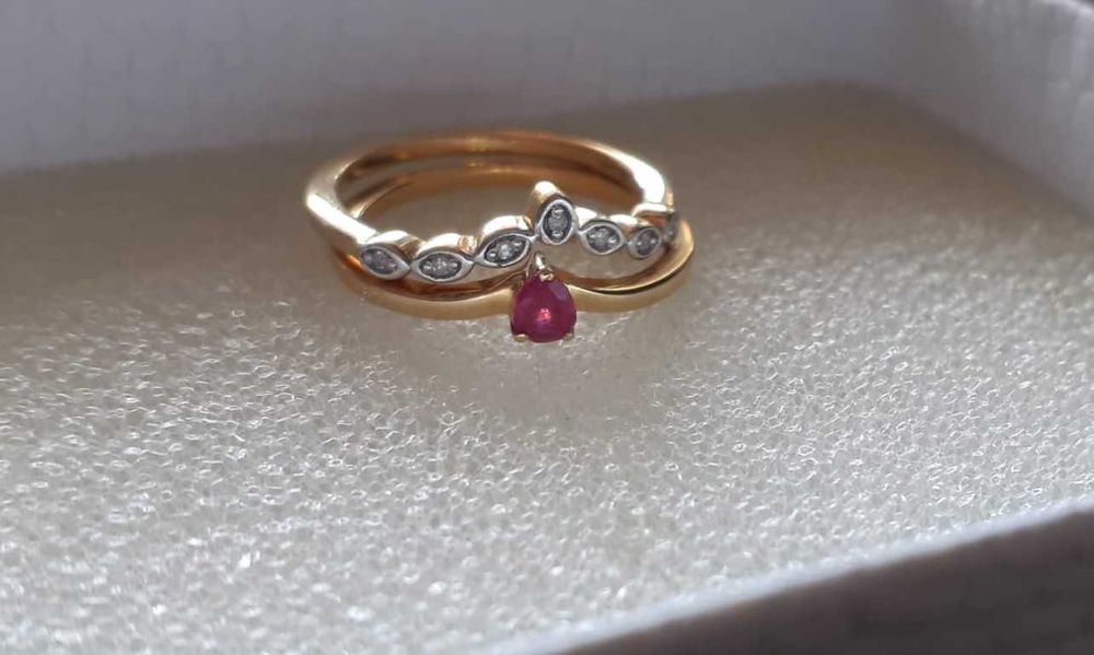 Set din argint cu rubin si diamant