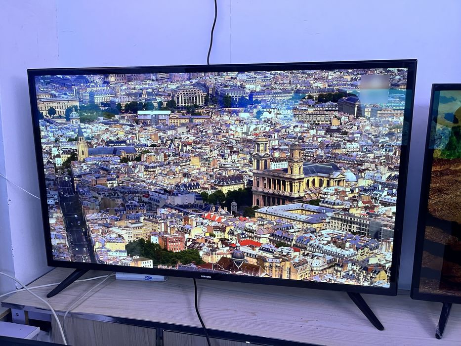 Продам телевизор