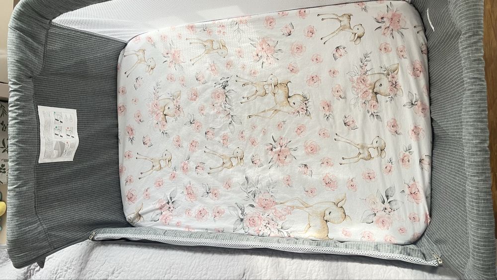 Cangaroo Бебешко легло next to me